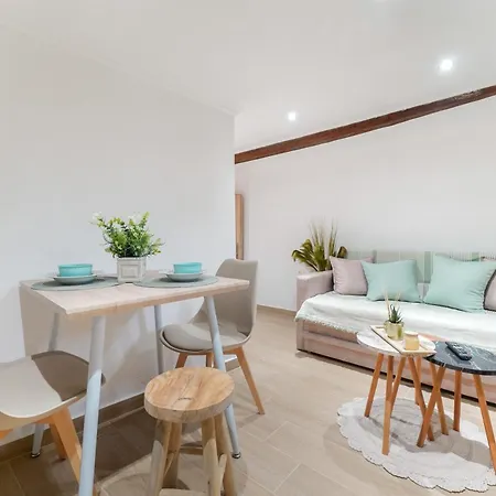 アパート Emmas House パナギア