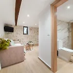 Emmas House